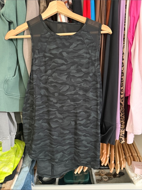 lululemon athletica Tops - Lululemon sculpt tank gray camo